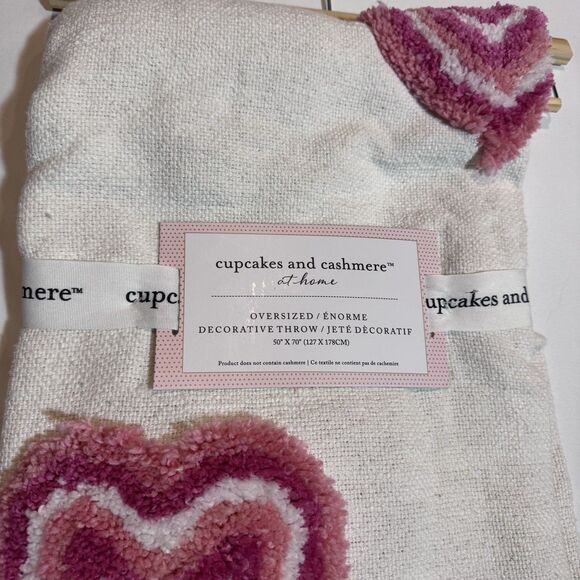 cupcakes & cashmere Other - Cupcakes & Cashmere Pink Ombre Tufted Heart Valentine’s Throw Blanket 50”x70”